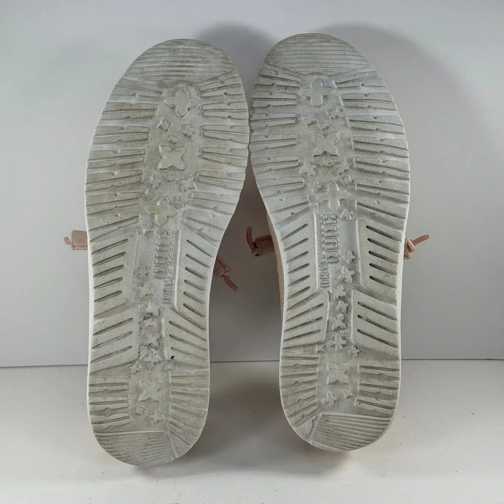 Hey Dude Wendy Star Loafer‎ Slip On Shoes Women's Size 8 Beige Canvas Casual